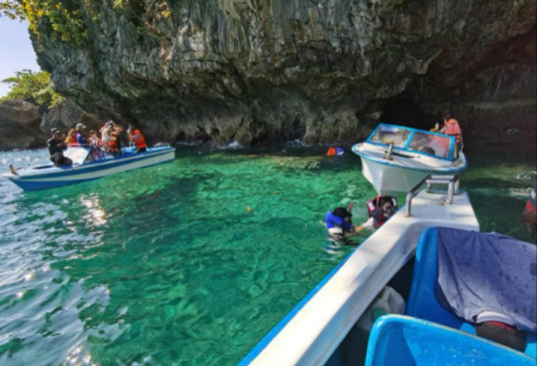 伊洛瓦底省威桑海滩地区在2月份的节假日期间迎来众多游客