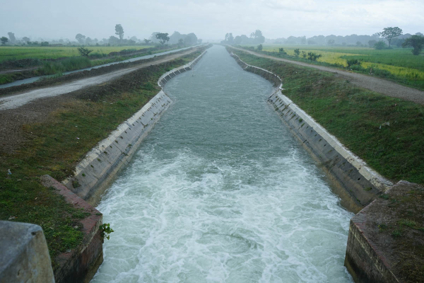 马圭省东墩基县区开始为夏季稻及夏作物提供渠堰水源