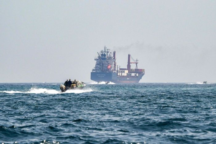 美国恢复封锁对伊朗的海上封锁导致世界原油价钱上涨